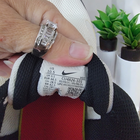 Nike Men's Max Air size 10.5 with airy mesh with leather CU4826-101 see … - Picture 5 of 9